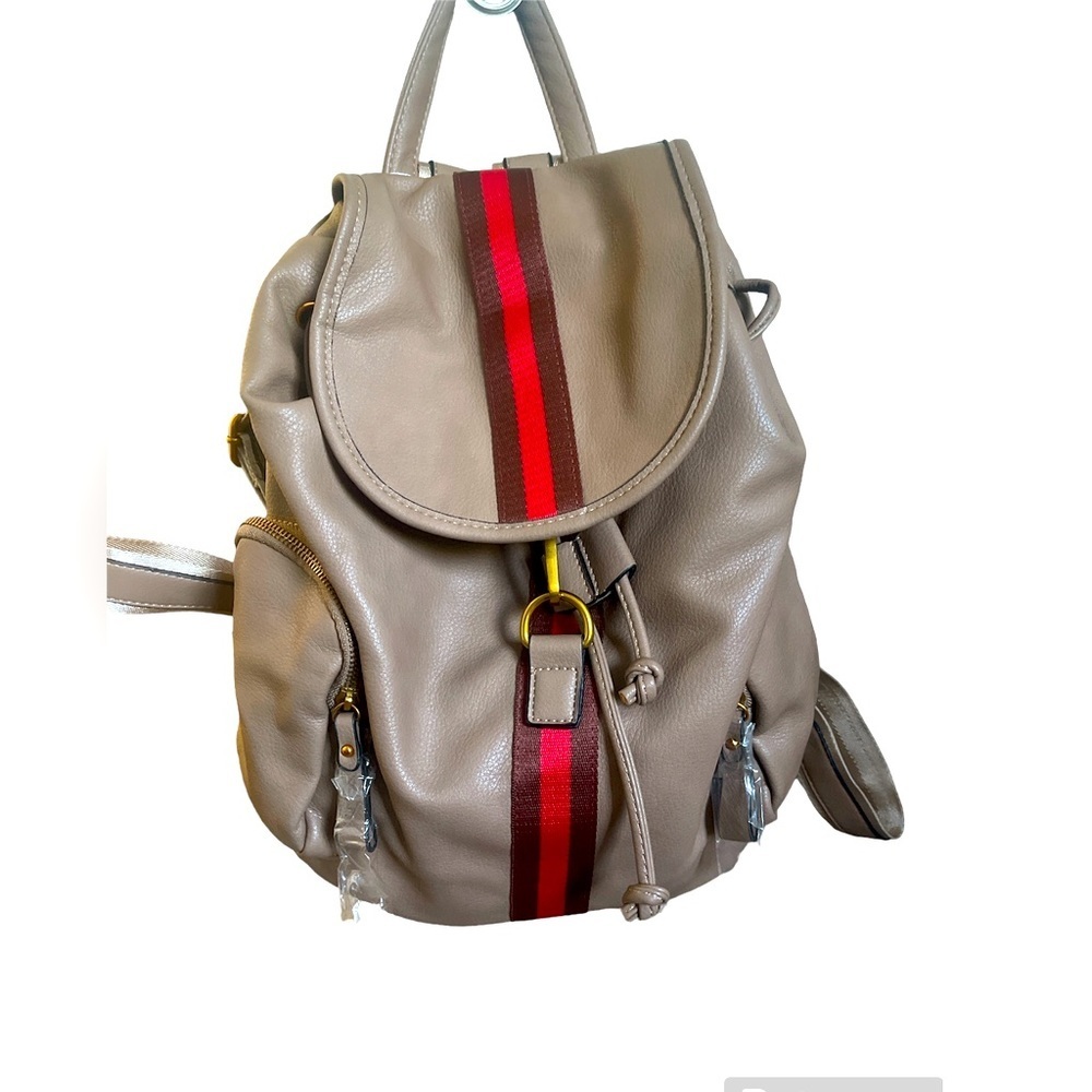 Vegan beige backpack with wallet